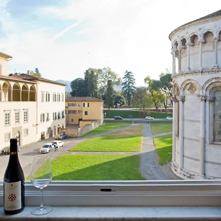 شقة Casa San Martino, Stylish Flat With Stunning Views Of S Cathedral لوكا