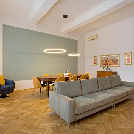 Casa San Martino, Stylish Flat With Stunning Views Of S Cathedral דירה