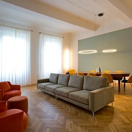 Casa San Martino, Stylish Flat With Stunning Views Of S Cathedral * לוקה